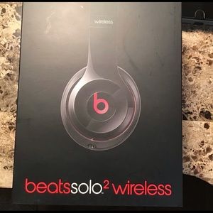 Beats Solo2 Wireless